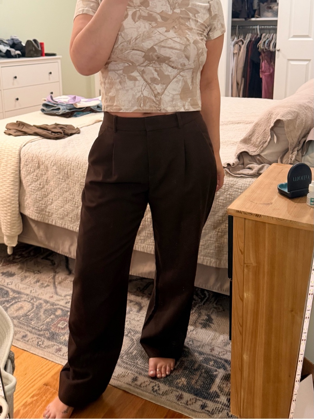 Abercrombie & Fitch Wide-Leg High-Rise Pants in Dark Brown